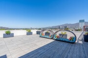 Sky Deck B - Onyx Glendale Apartments
