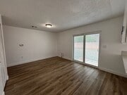 Photo - 1455 Laramie Ave Unit 1