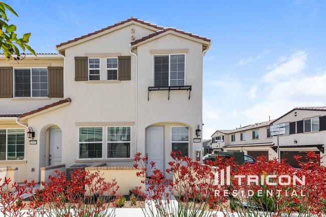 Photo - 24910 Vermijo Ct Townhome