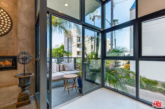 Photo - 11 Voyage St