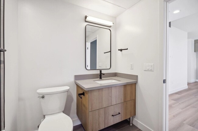 Photo - IM 21 Unit 302