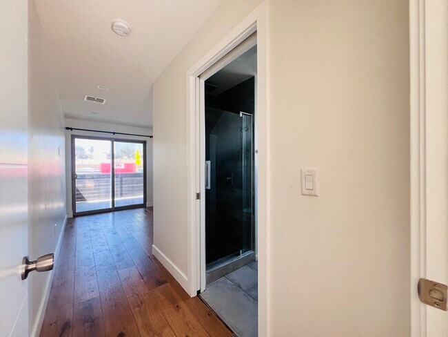 Photo - 250 S Burlington Ave