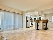 Photo - 904 W Balboa Blvd