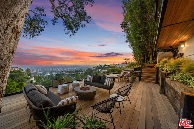 Building Photo - 8800 Hollywood Blvd Rental