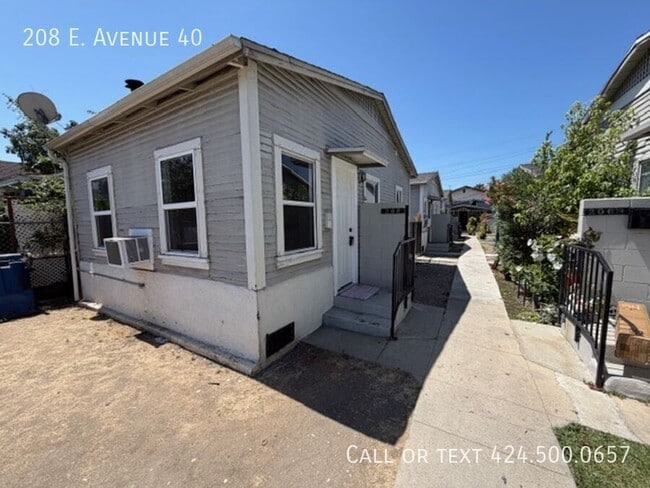 Building Photo - 208 E Avenue 40