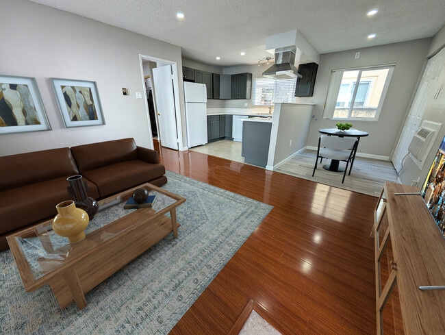 Photo - 470 S Los Robles Ave Unit 11