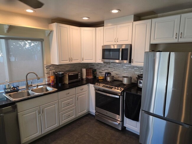 Photo - Quiet 3 bedroom 2 bath home in Poway in cul-de-sac in Poway school district
