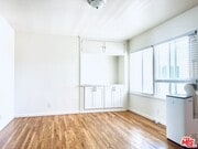 Photo - 1860 Alexandria Ave