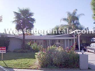 Building Photo - 4721 Larkwood Ave Unit 2