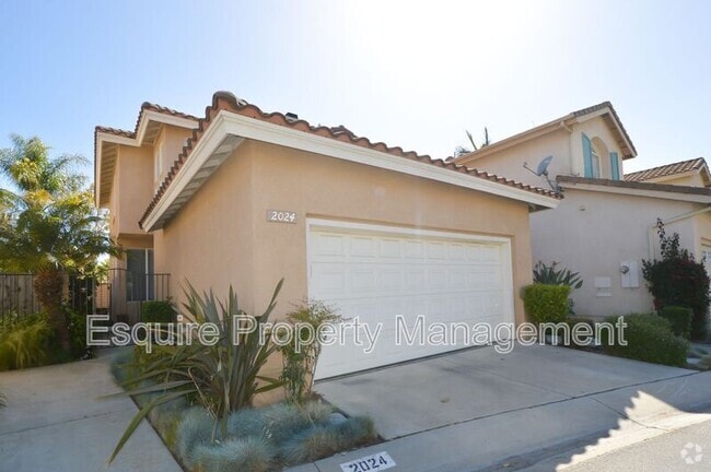 Building Photo - 2024 Via Arandana Rental