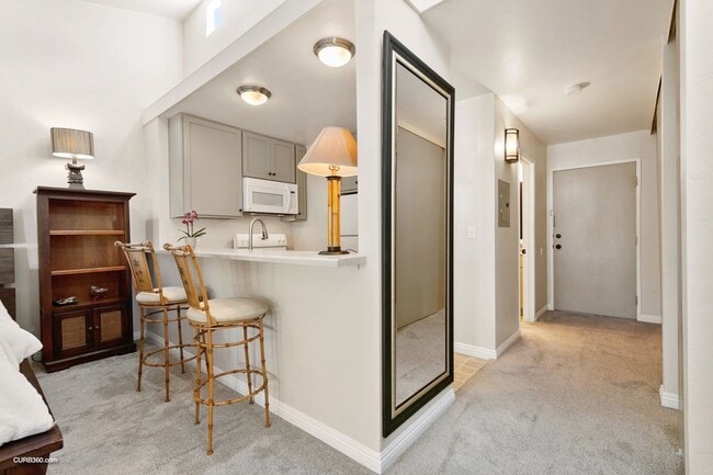 Photo - R471 Unit #319