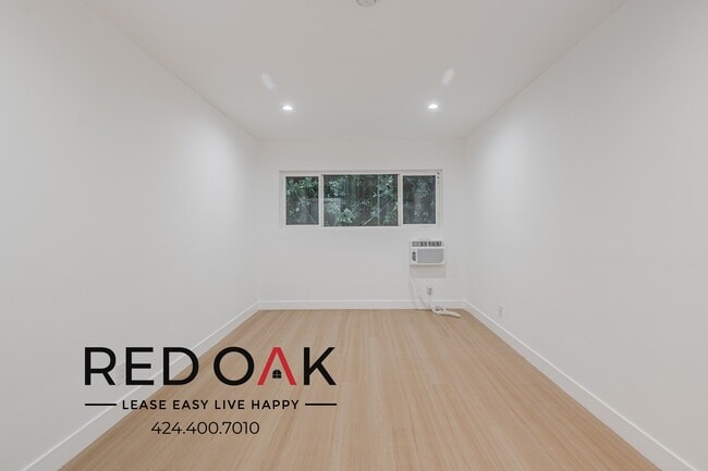 Photo - 126 Catalina St Unit 3