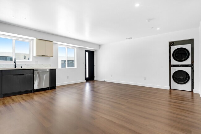 Photo - 358 N Chicago St Unit 358 1/2