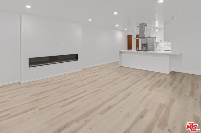 Photo - 1222 N Olive Dr Unit 216