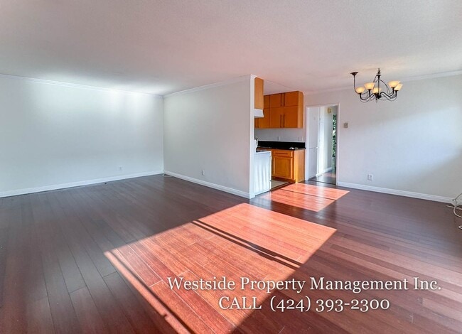 Photo - 1827 S Barrington Ave