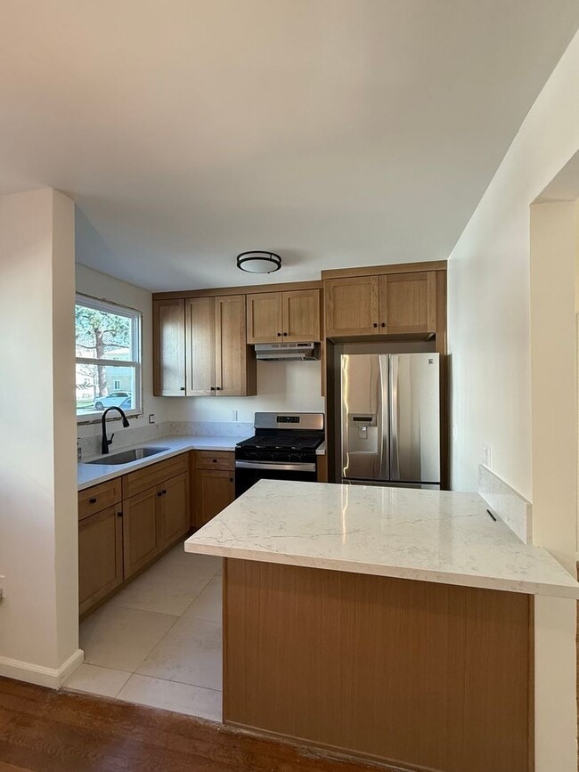 Photo - 4131 W Toluca Lake Ave Unit 4131