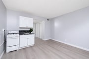 Photo - Premier Apartments