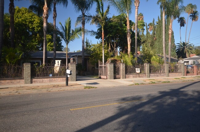 Building Photo - 19201 Strathern St