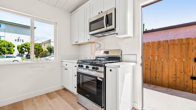 Photo - 4880-82 Cole St Unit 4880