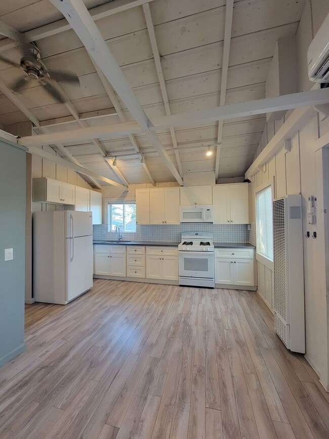 Photo - 553-557 Silver Strand Blvd. Unit 557