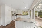 Photo - 4111 Reyes St