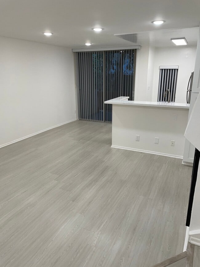 Photo - 11730 Sunset Blvd Unit 118