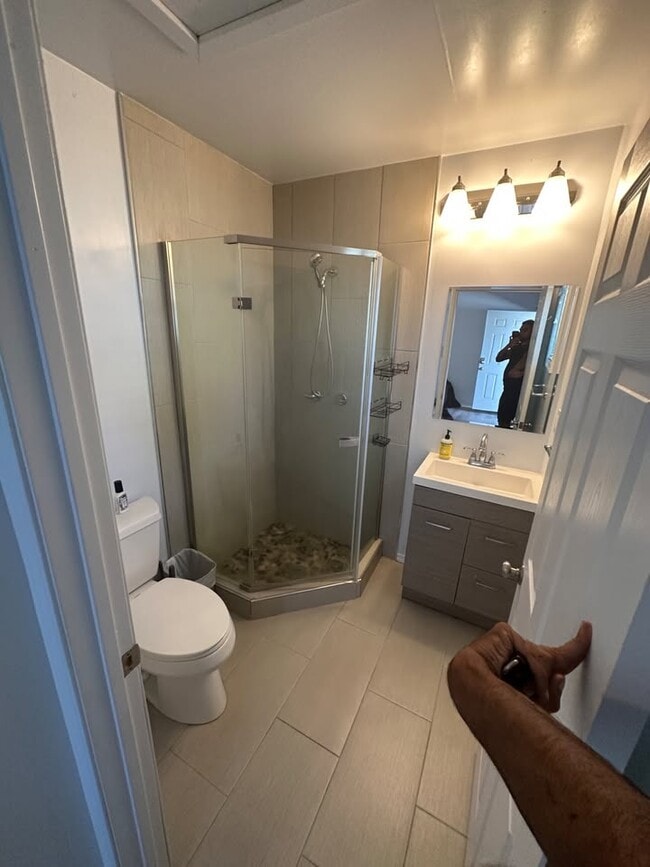 Photo - 8706 Cadillac Ave Unit .5