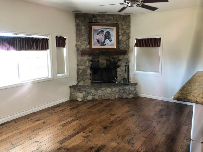 Photo - 42775 India Pl