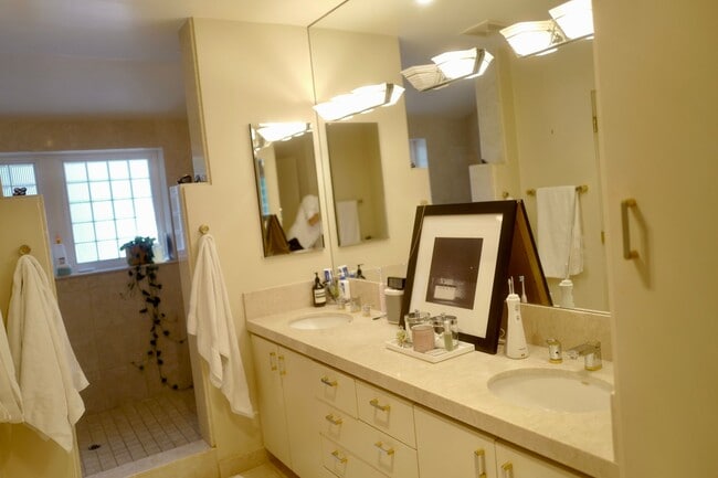Photo - Coming Soon! Cozy home in South Pasadena.