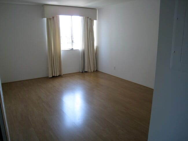 master bedroom - 10747 Wilshire Blvd Unit PH 4