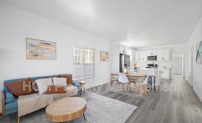 Photo - 730 E 48th St Unit #730