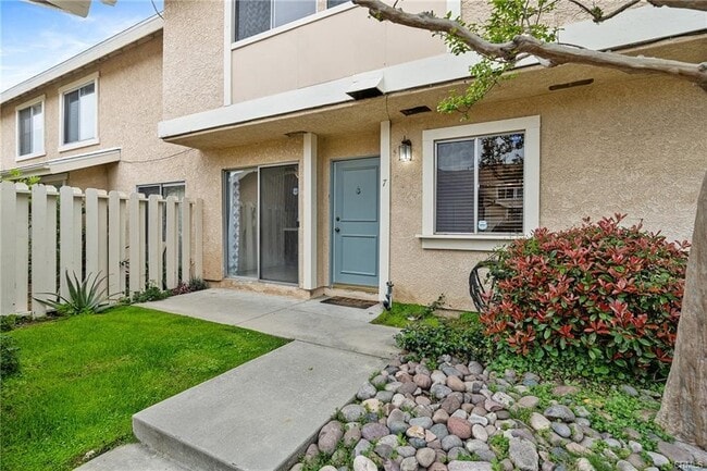 Photo - 10125 De Soto Ave Townhome
