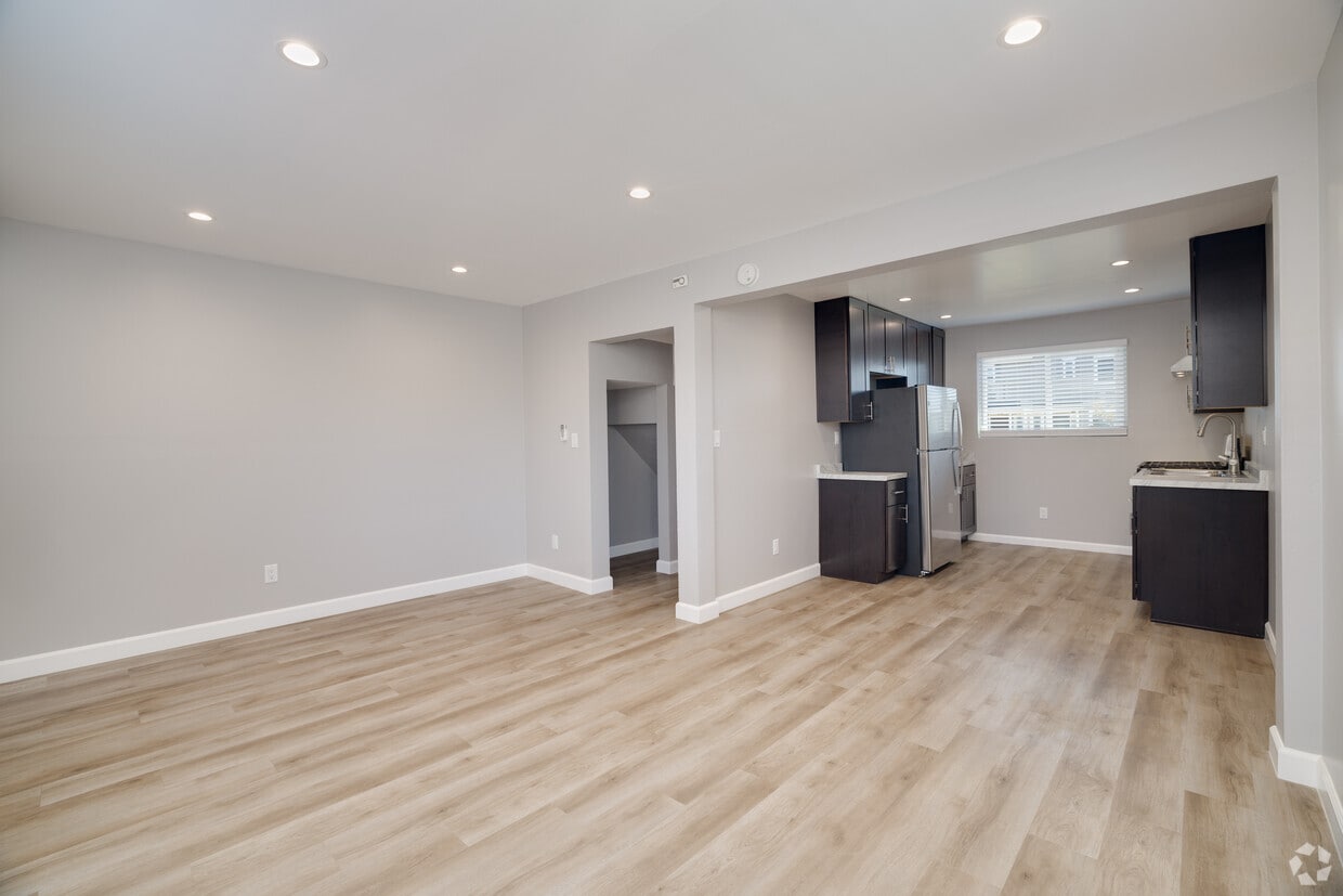 3D Tour - Village Apartments