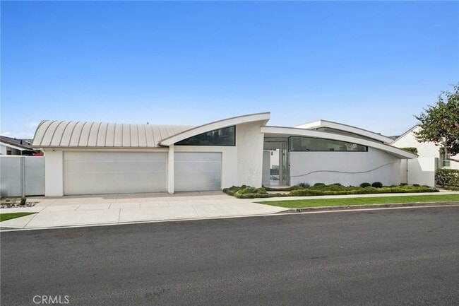 Photo - 4607 Perham Rd