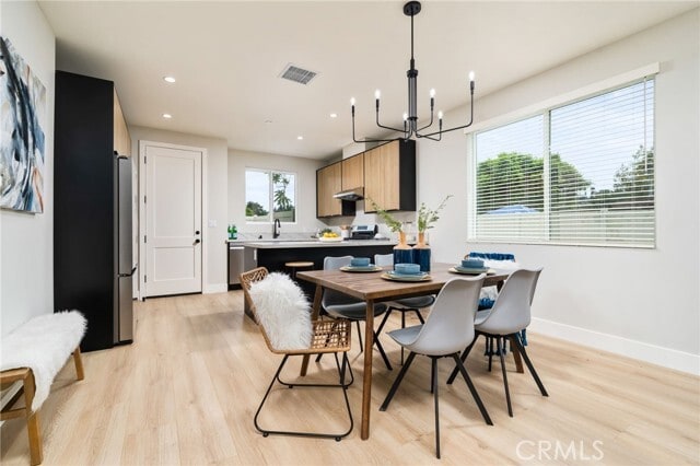 Photo - 798 N Amelia Ave