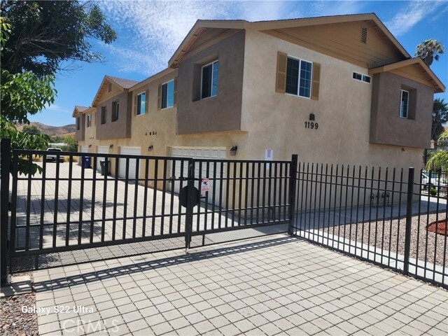 Photo - 1199 W 41st St Townhome