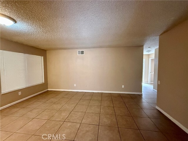 Photo - 724 E Ave J 4