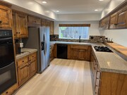 Kitchen - 304 N Meadows Ave House