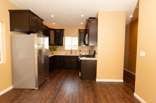 Kitchen - 938 S Bernal Ave