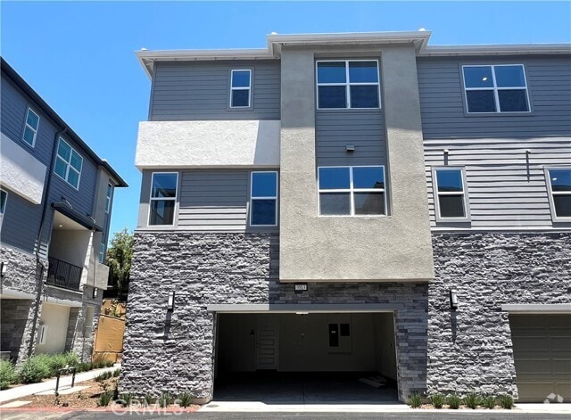 Building Photo - 3513 Indigo Privado Rental