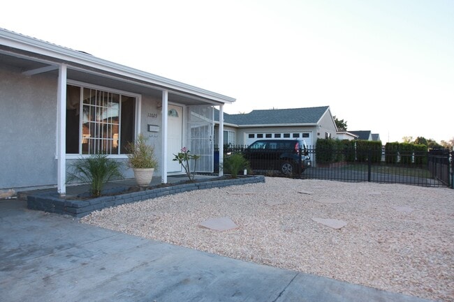 Photo - 12029 Gridley Rd