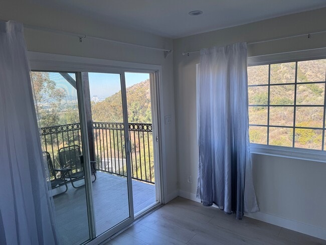 Building Photo - 2303 Pennerton Dr Unit 1 Rental