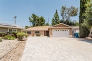 Photo - 9540 Debra Ave