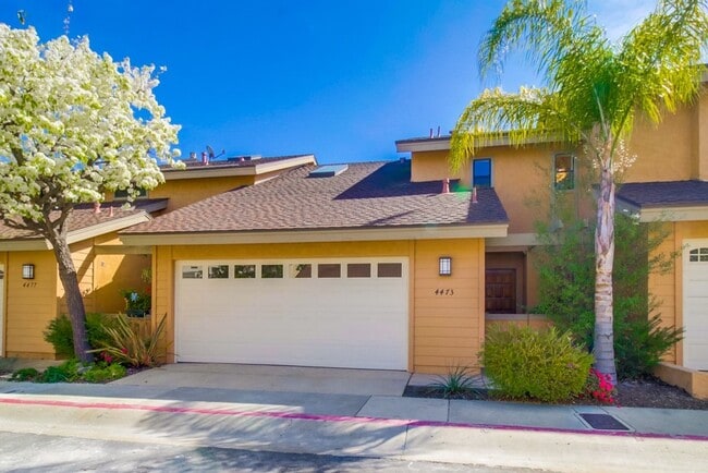 Building Photo - Via Pasear Unit 1