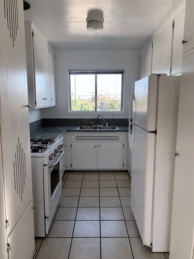 Photo - 8871 18th St