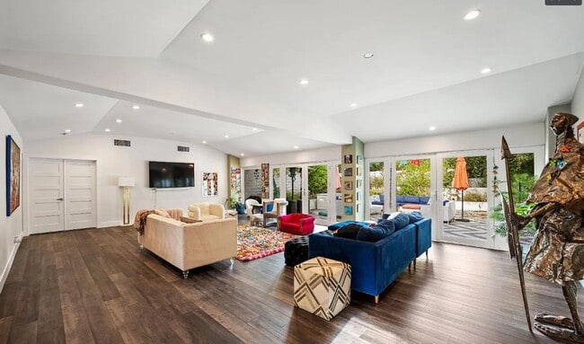 Photo - Large Ojai Home with Pool on Foothill Lane