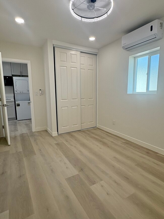 Building Photo - 13378 Silver Ln Unit Silver ln