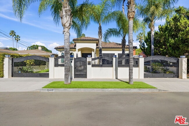 Building Photo - 12419 Erwin St