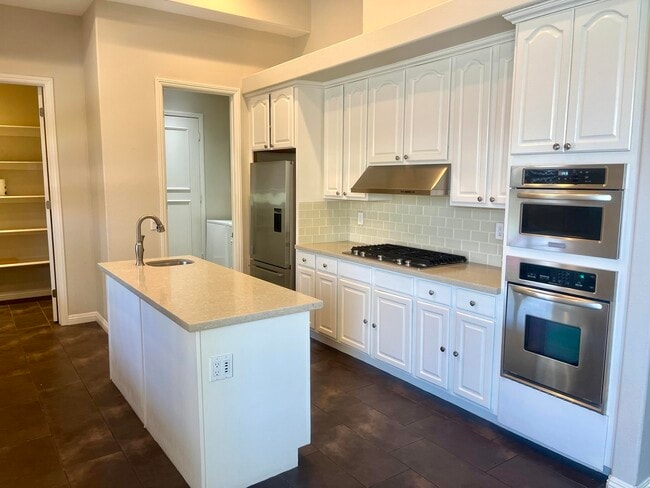 Photo - 11 Mission Palms Dr W