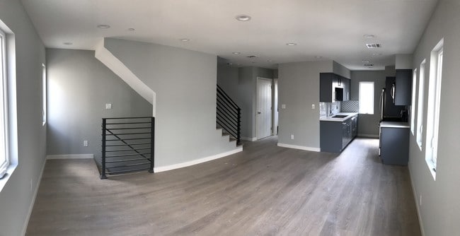 Photo - 4271 Rosewood Ave